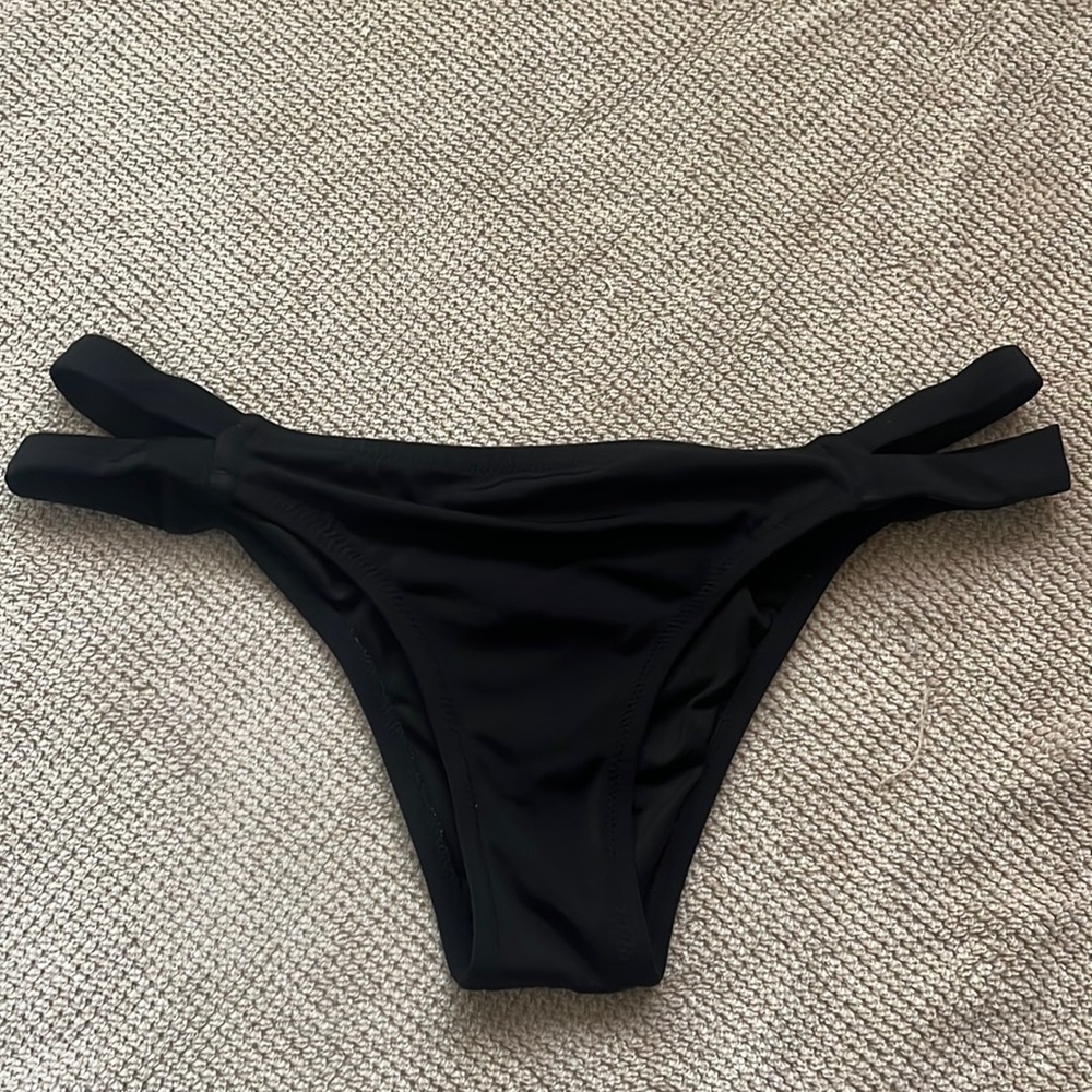 Cheeky Side Cut Bikini Bottoms